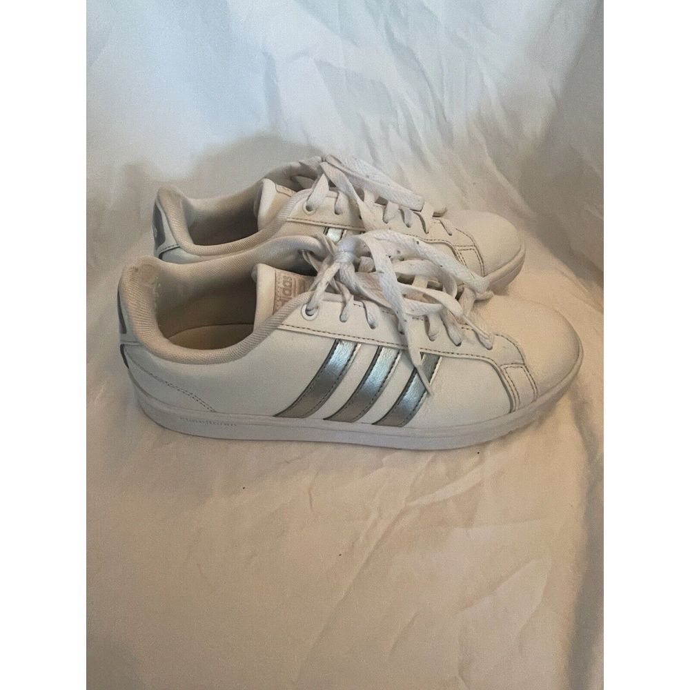 Adidas Women's Size 8 1/2  Cloudfoam White 3 Silver Stripe Shoes HWI 28Y001